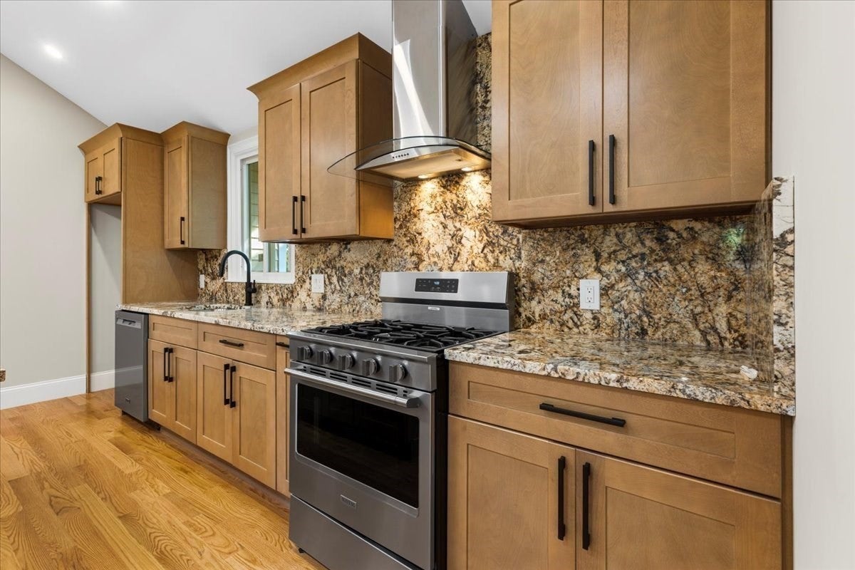 31 Woodale Ave #3, Boston, MA Photo #10