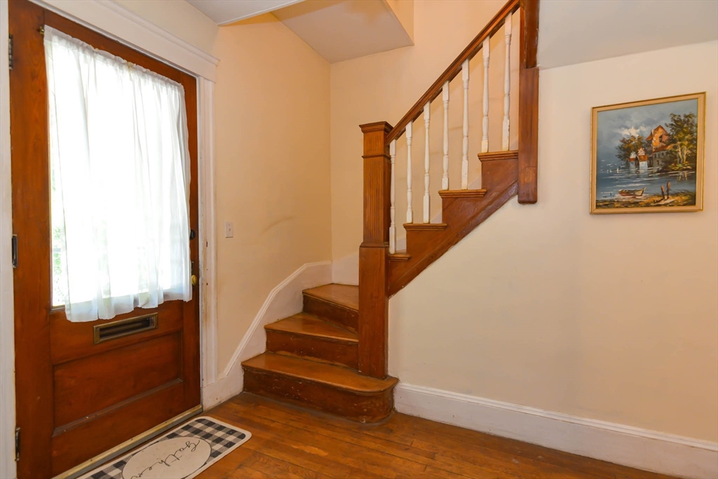 25 Maple Ave.