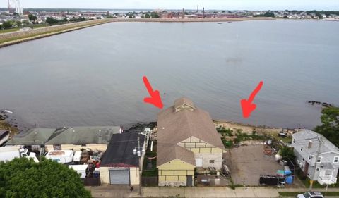1510 Padanaram Ave New Bedford MA 02740