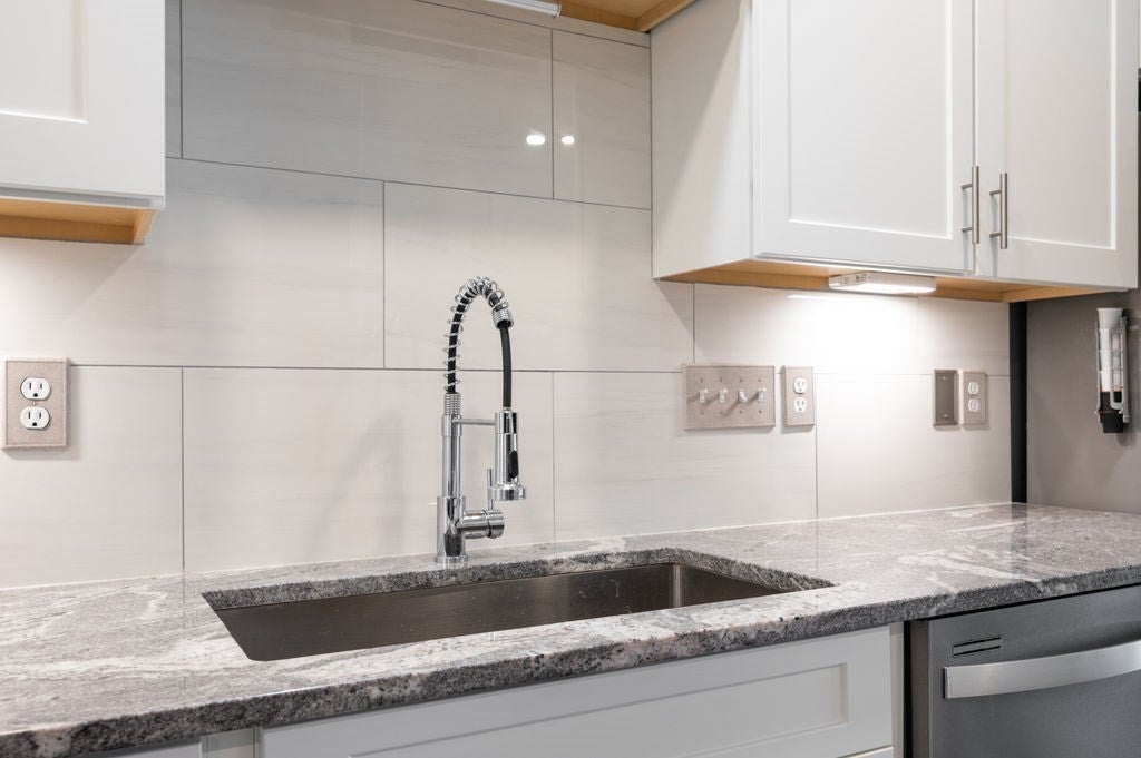 220 Martins Landing 410