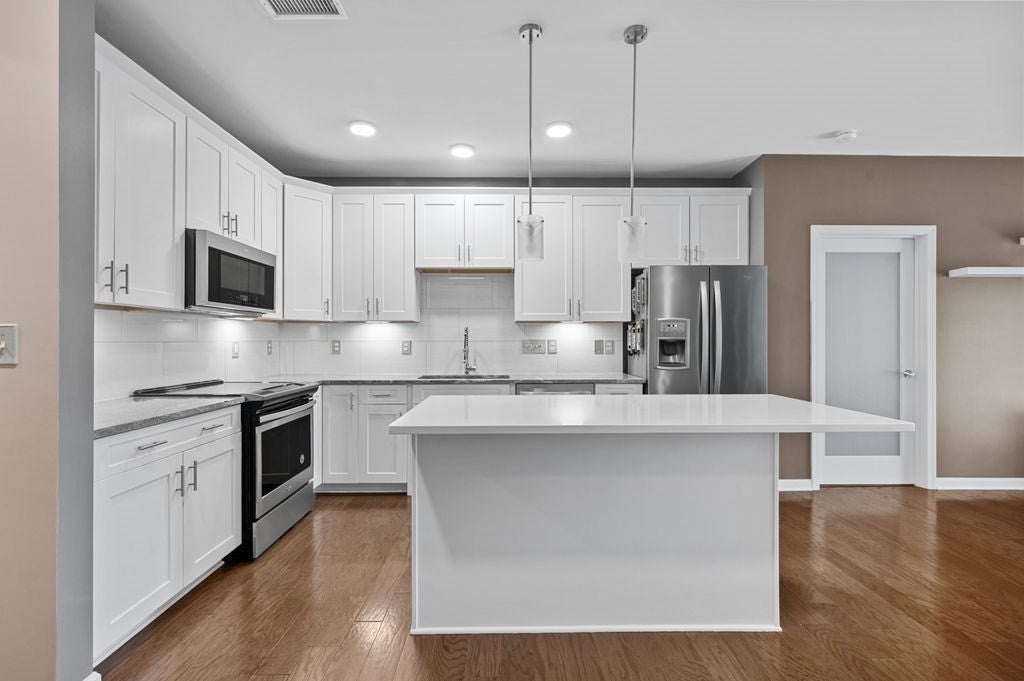 220 Martins Landing 410