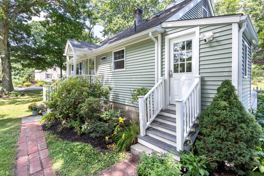 314 Pleasant St
