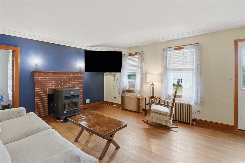 158 Oakham Road