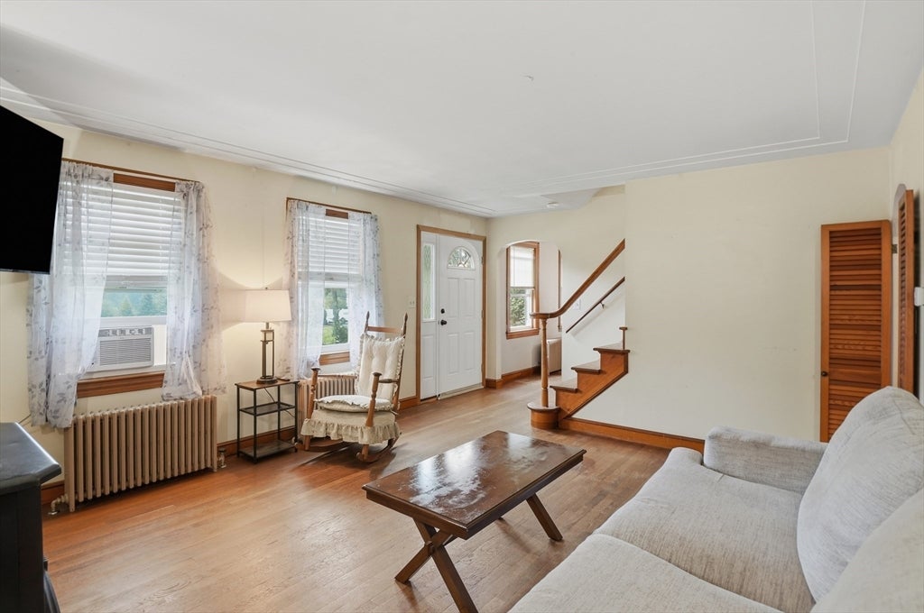 158 Oakham Road