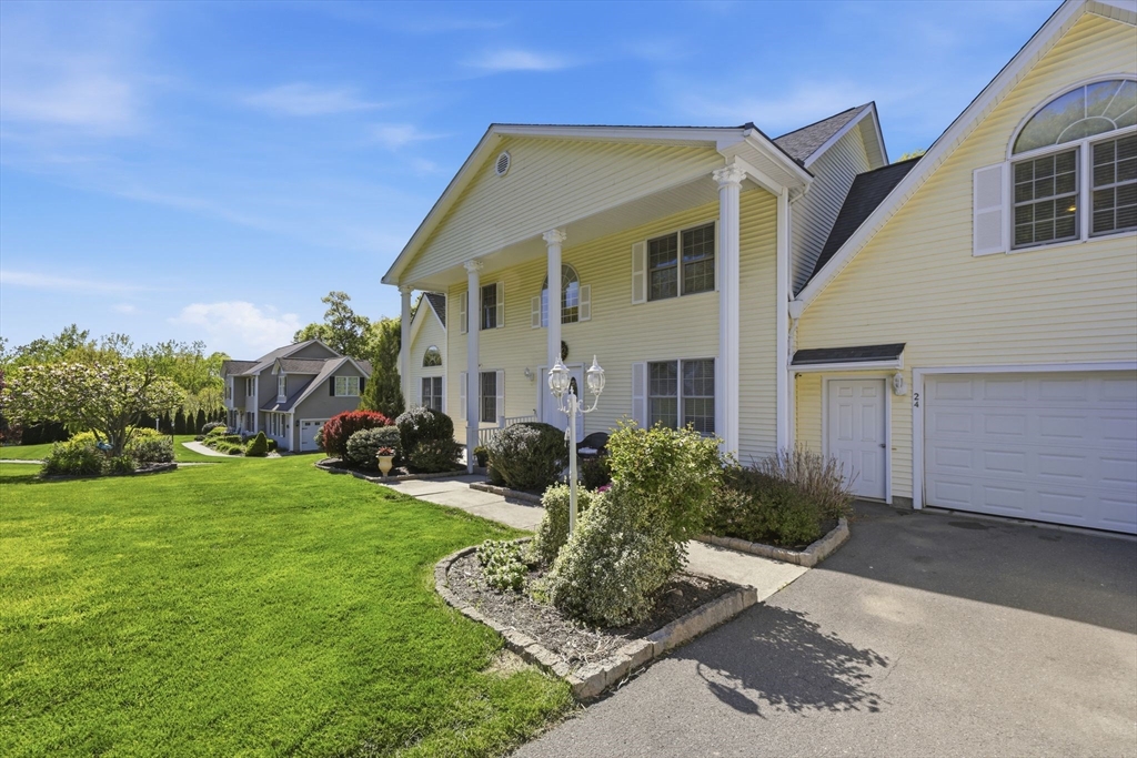 24 Jeanne Marie Dr