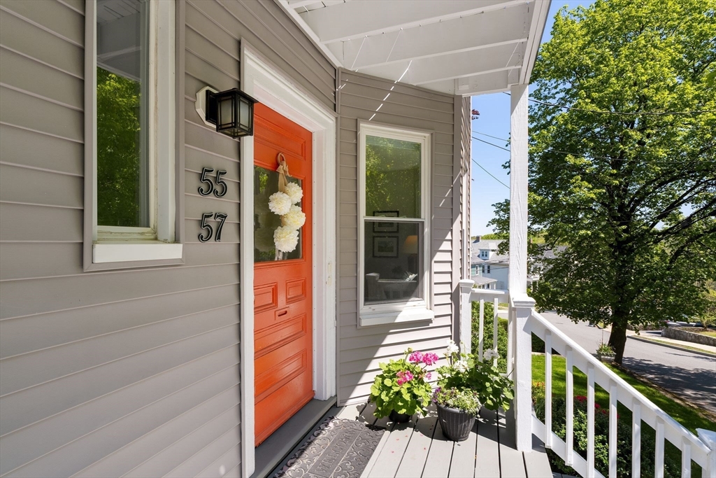 55 Tanager St 1