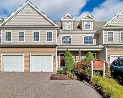 305 Rembrandt Way 305 Abington MA 02351