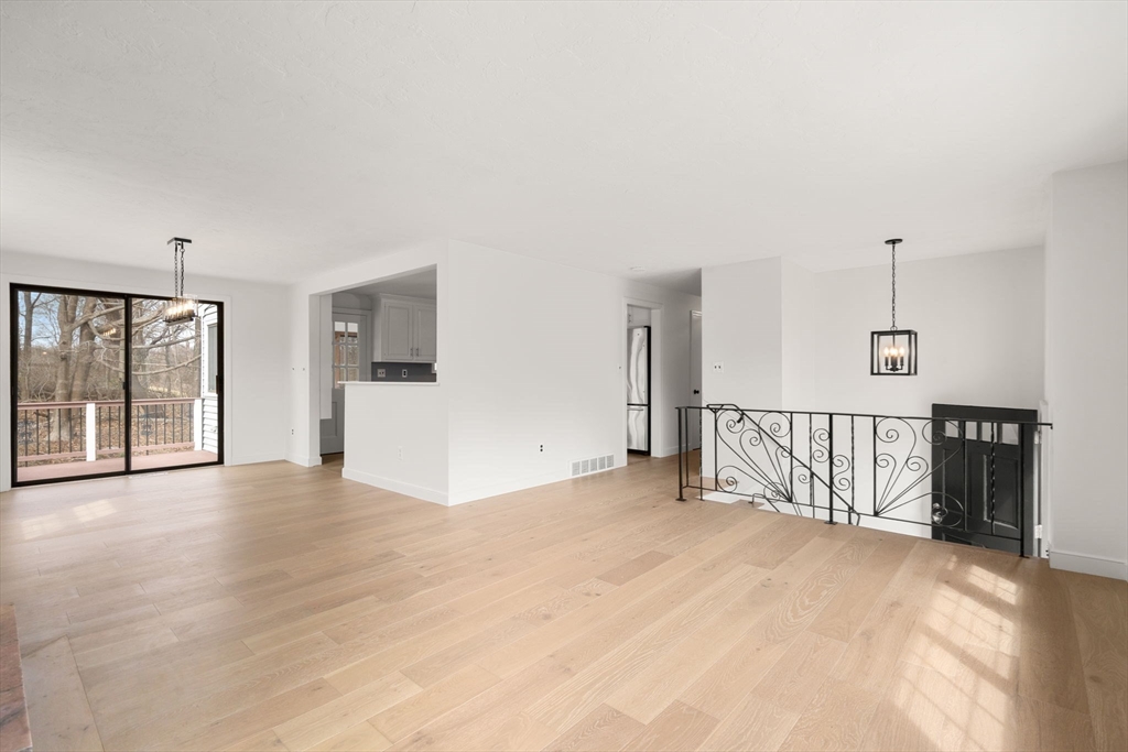 11 Egypt Beach Rd