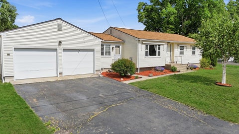 Photo of 37 Woodcrest Ct, Chicopee, MA 01020 (MLS # 73535596)