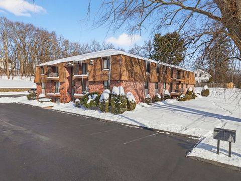 Photo of 625 W Lowell Ave #3, Haverhill, MA 01832 (MLS # 73472703)