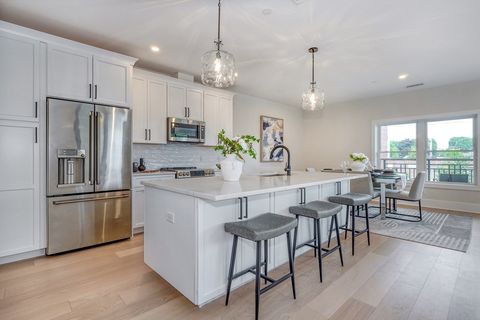 62 Foundry St 216 Wakefield MA 01880