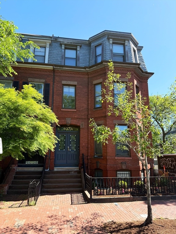 407A Broadway