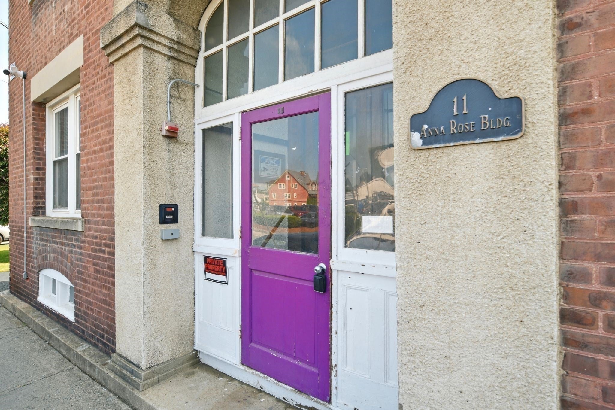 11 Conway St