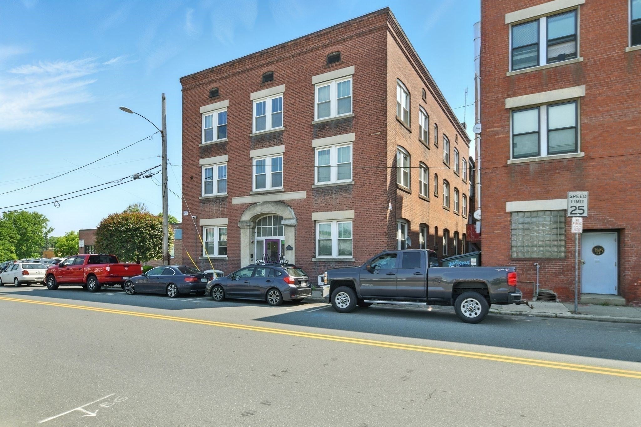 11 Conway St