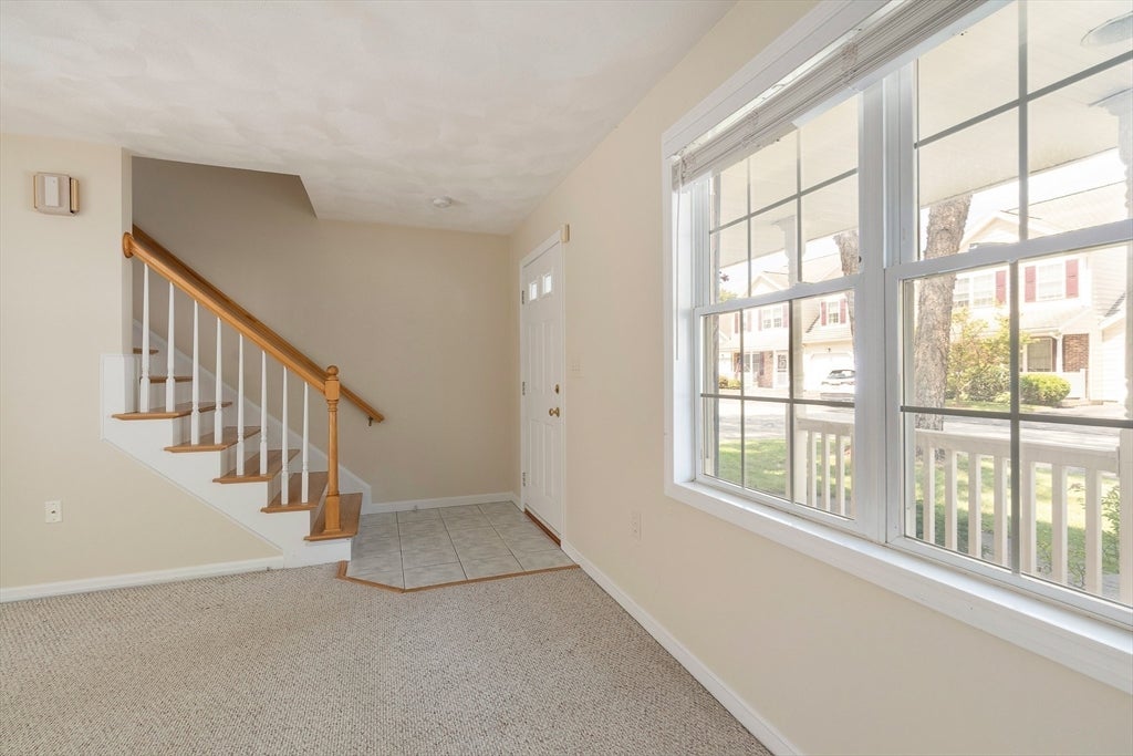 52 Birdie Ln #52, Tewksbury, MA Photo #4