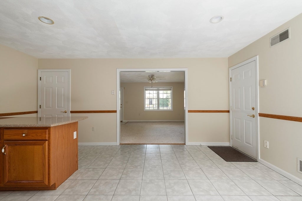52 Birdie Ln #52, Tewksbury, MA Photo #7
