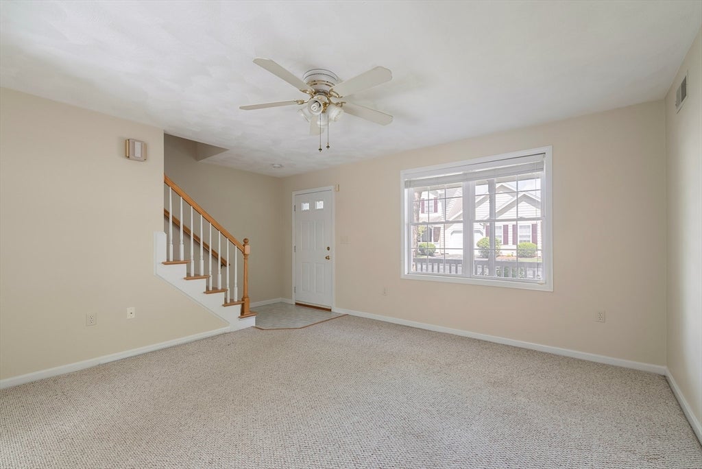 52 Birdie Ln #52, Tewksbury, MA Photo #3