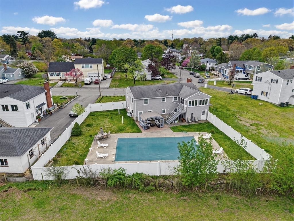 9 Denise Dr, Randolph, MA Photo #3