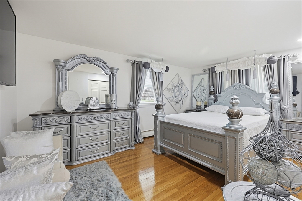 9 Denise Dr, Randolph, MA Photo #11