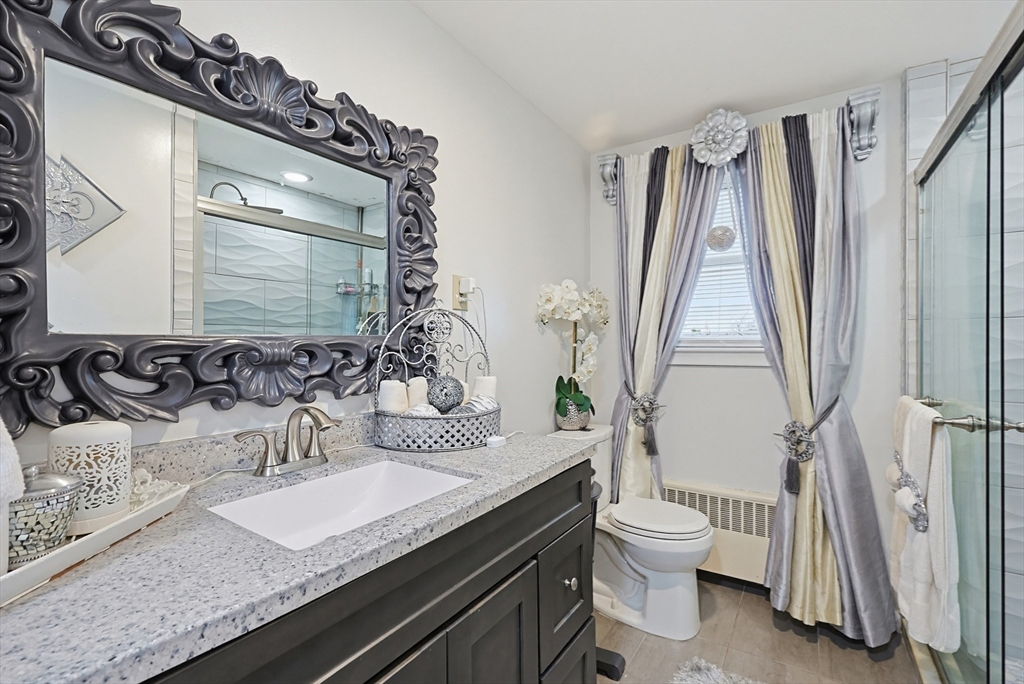 9 Denise Dr, Randolph, MA Photo #14