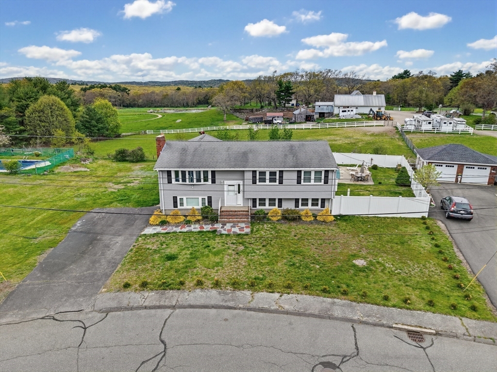 9 Denise Dr, Randolph, MA Photo #2