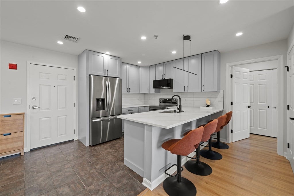 84 Aborn St 2403