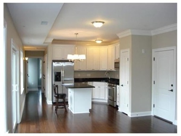 160 School St 2-3