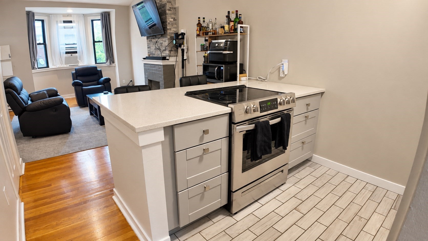 210 Washington Ave #4, Chelsea, MA Photo #4