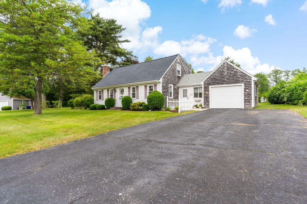 51 Marnoch Dr