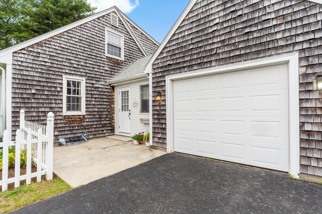 51 Marnoch Dr