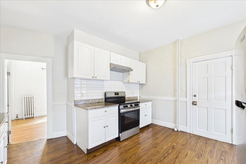 15-17 Gladstone St