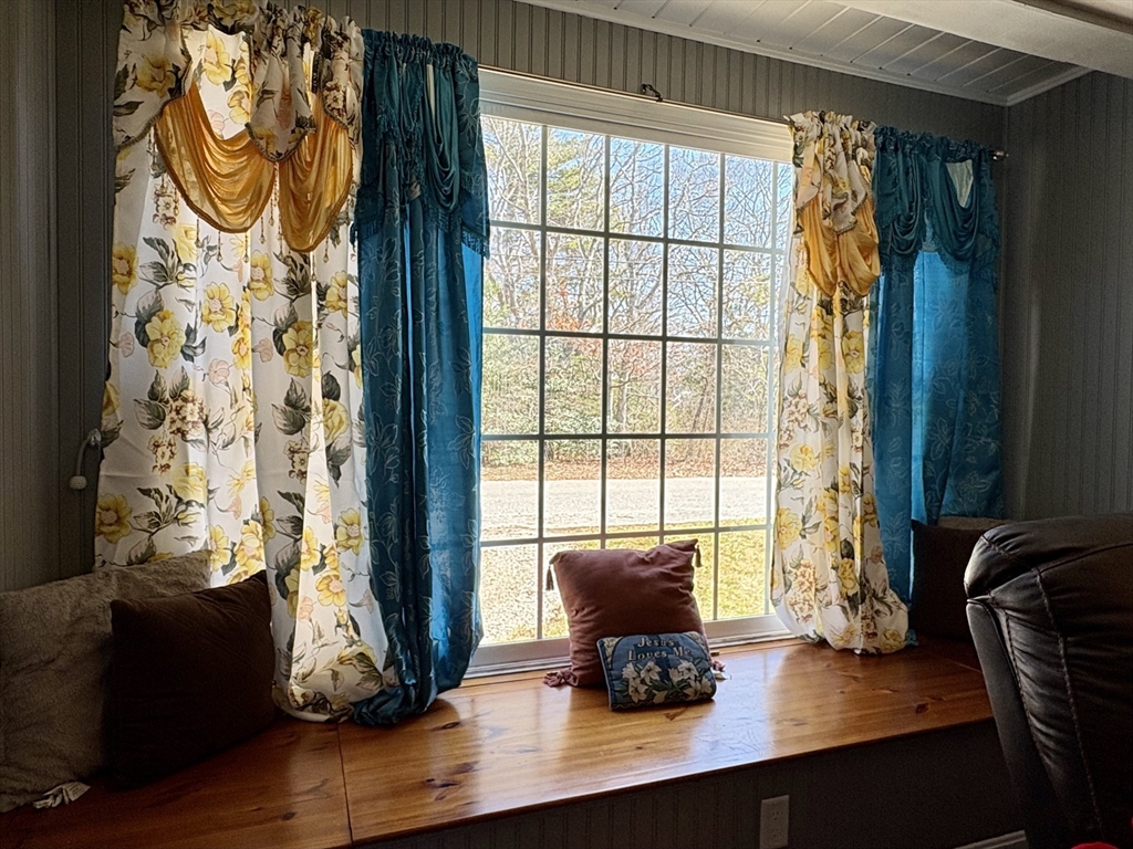 1309 Shootflying Hill Rd