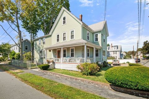7 Everett Street Stoneham MA 02180