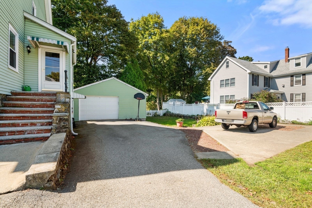 7 Everett Street
