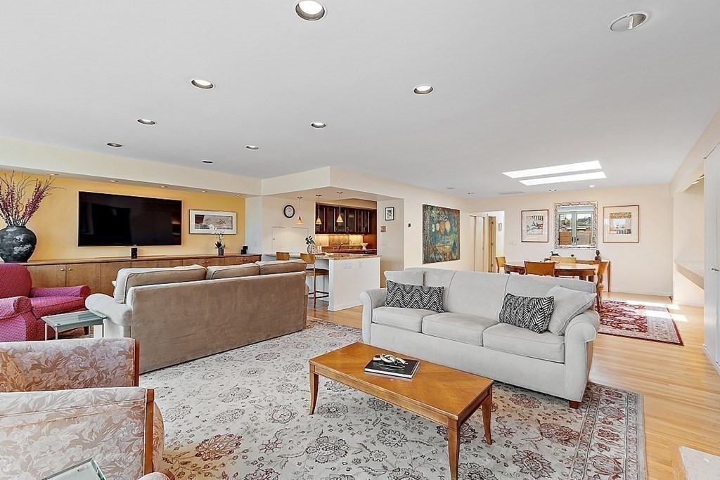 135 Marlborough St #P, Boston, MA Photo #5