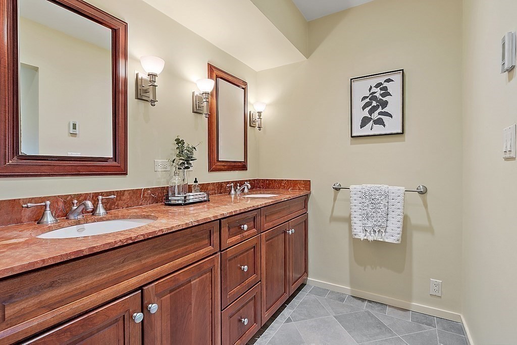 135 Marlborough St #P, Boston, MA Photo #13
