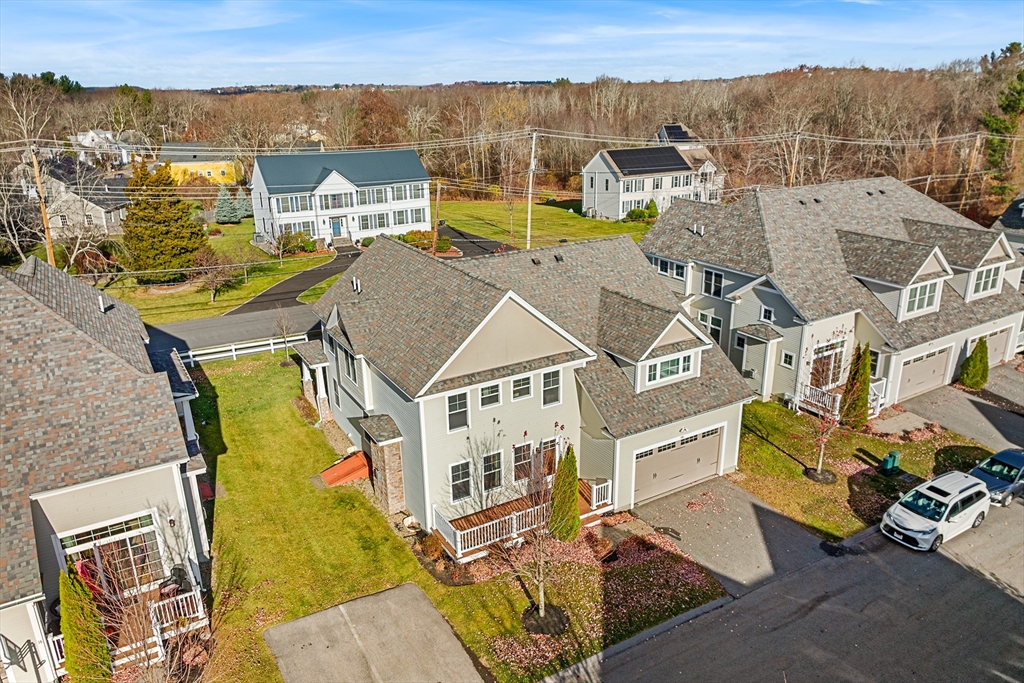 18 Saint James Dr 18