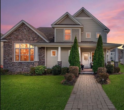 18 Saint James Dr 18 Andover MA 01810