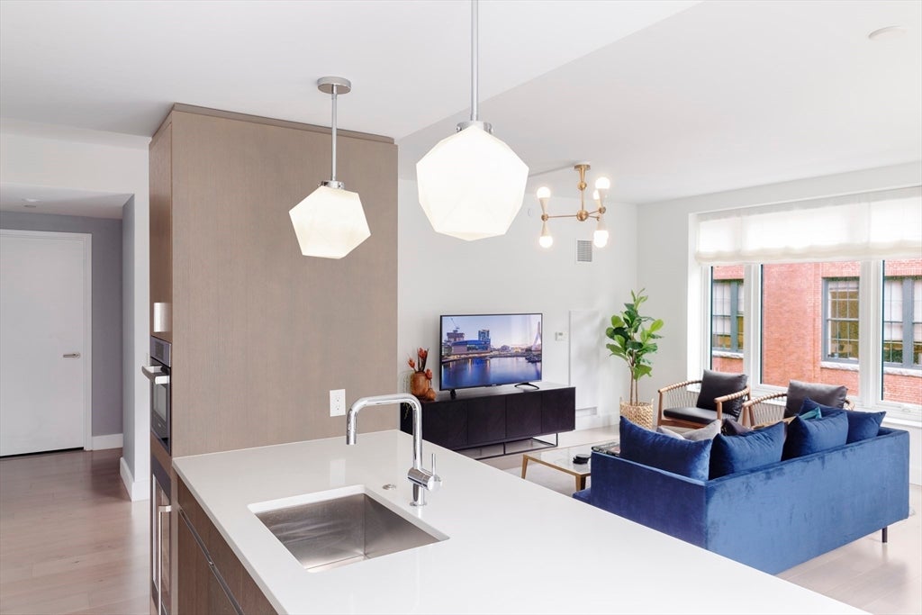 100 Lovejoy Wharf 6 B