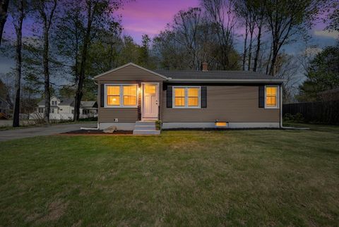 Photo of 43 Grandview Ave, Worcester, MA 01603 (MLS # 73511949)