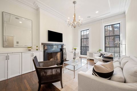 121 Charles St 4 Boston MA 02114