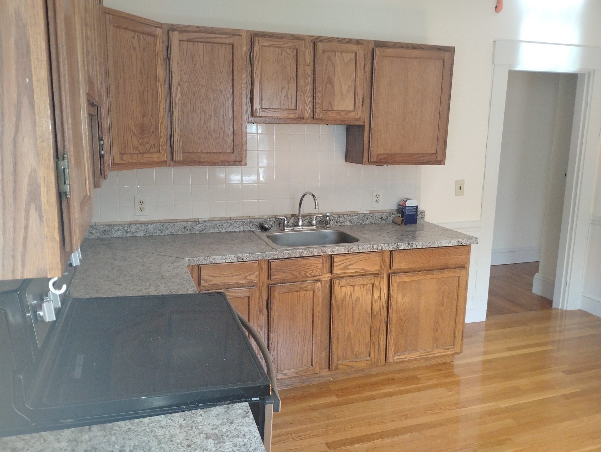 882 Main St #2, Reading, MA, 882 Main St #2, Reading, MA Photo #6