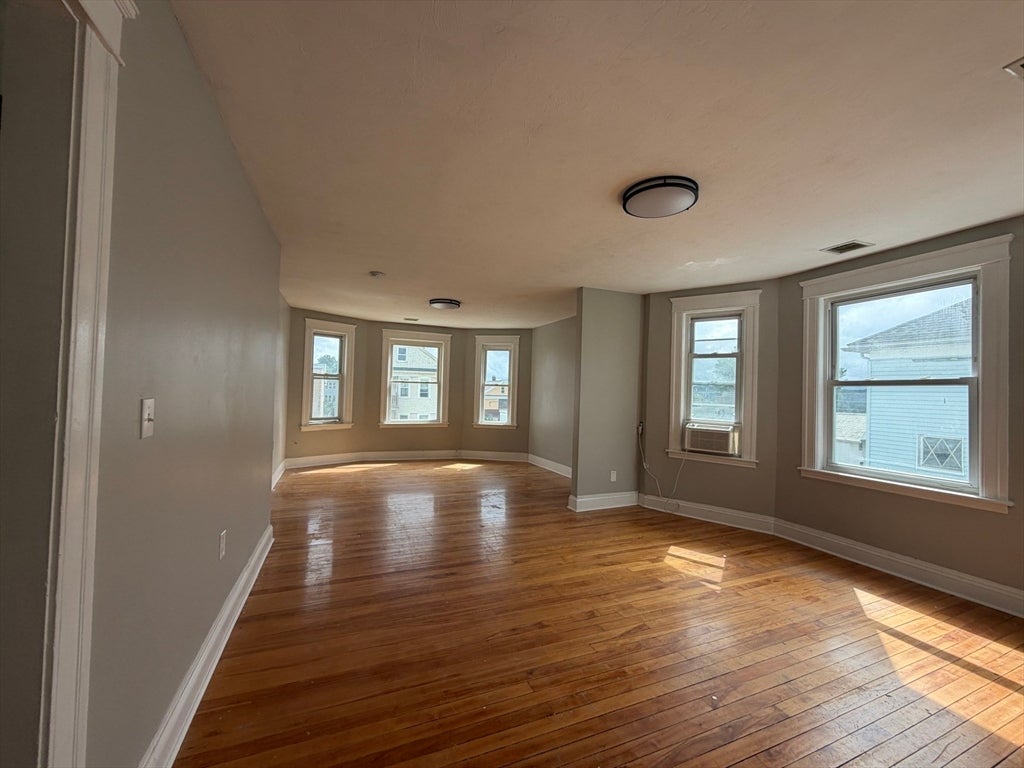 9-1/2 Bourne St, Worcester, MA, 9-1/2 Bourne St, Worcester, MA Photo #35