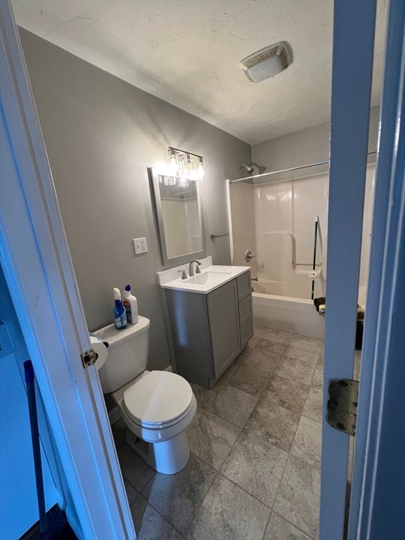 9-1/2 Bourne St, Worcester, MA, 9-1/2 Bourne St, Worcester, MA Photo #16