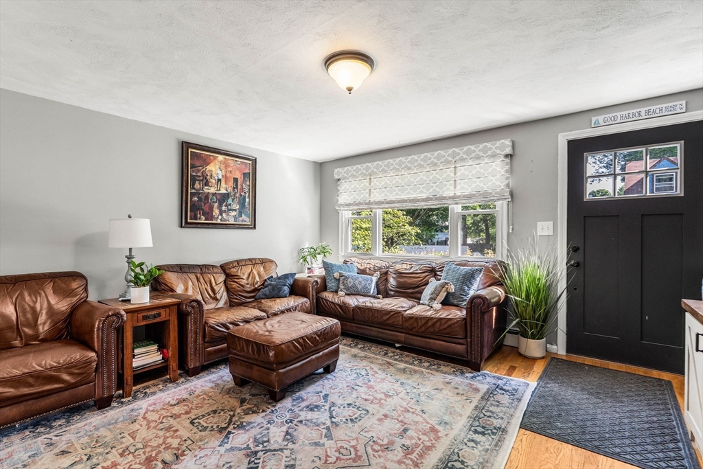 10 Cleveland Ave 1