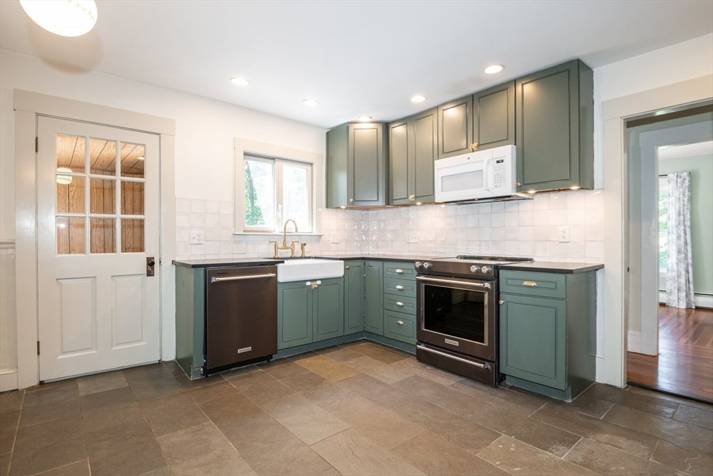 34 Lowell Road, North Reading, MA, 34 Lowell Road, North Reading, MA Photo #10