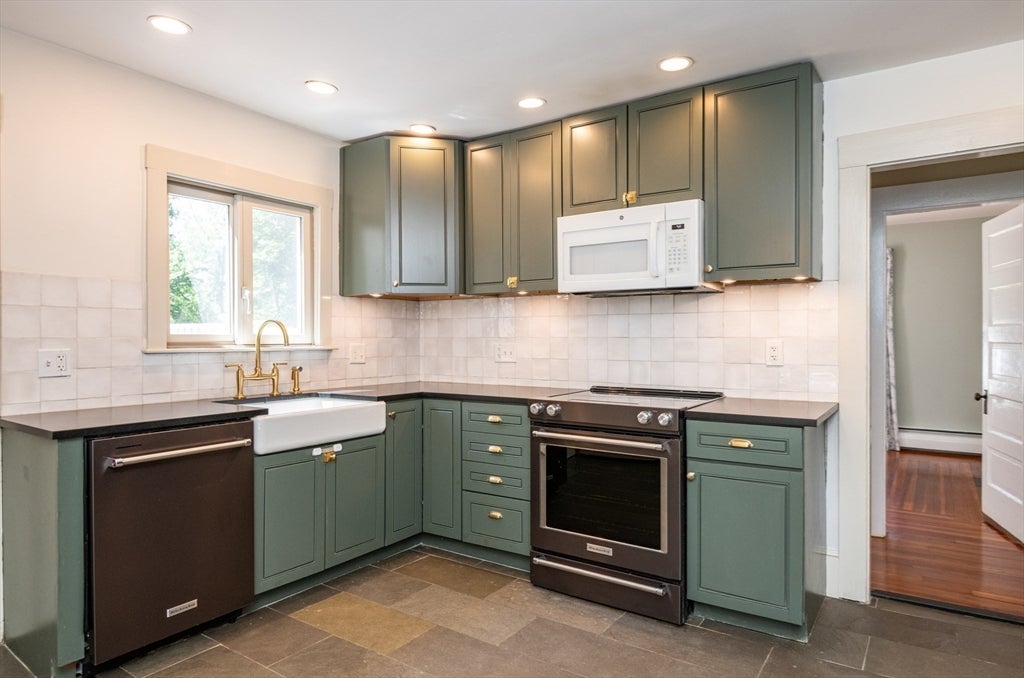 34 Lowell Road, North Reading, MA, 34 Lowell Road, North Reading, MA Photo #11