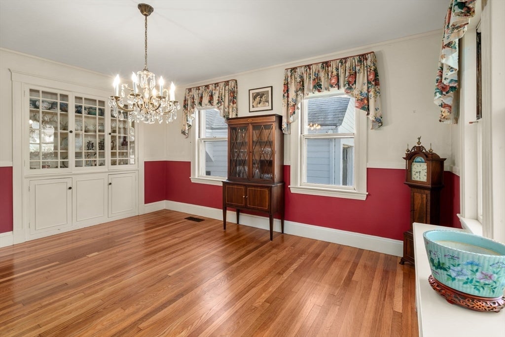 7 Grantland Rd, Wellesley, MA, 7 Grantland Rd, Wellesley, MA Photo #8