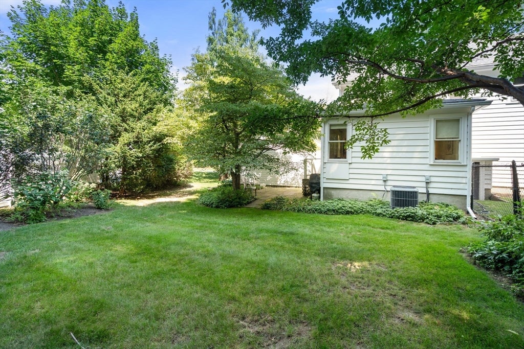 7 Grantland Rd, Wellesley, MA, 7 Grantland Rd, Wellesley, MA Photo #33