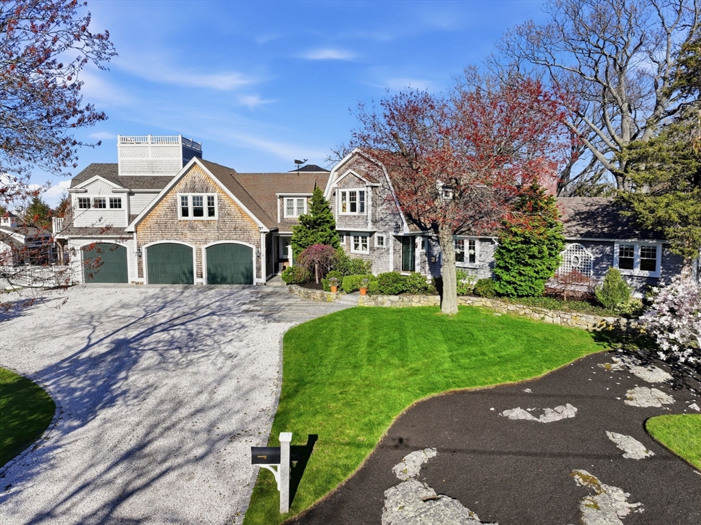 82 Nichols Rd